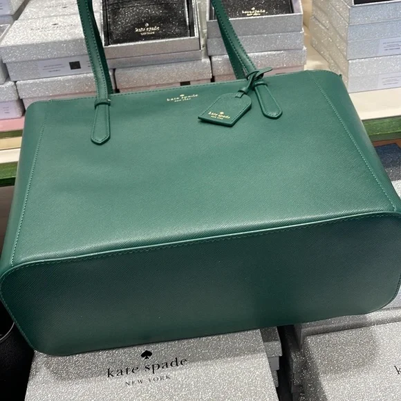 Kate Spade Schuyler Medium Tote
Deep Jade - Picture 16 of 16